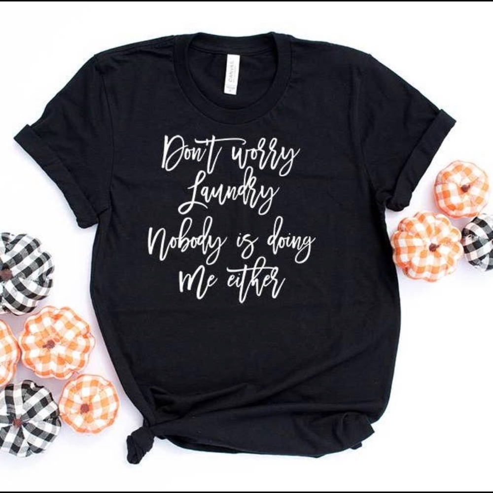 Custom “Mom” Tees - Picture 4 of 5